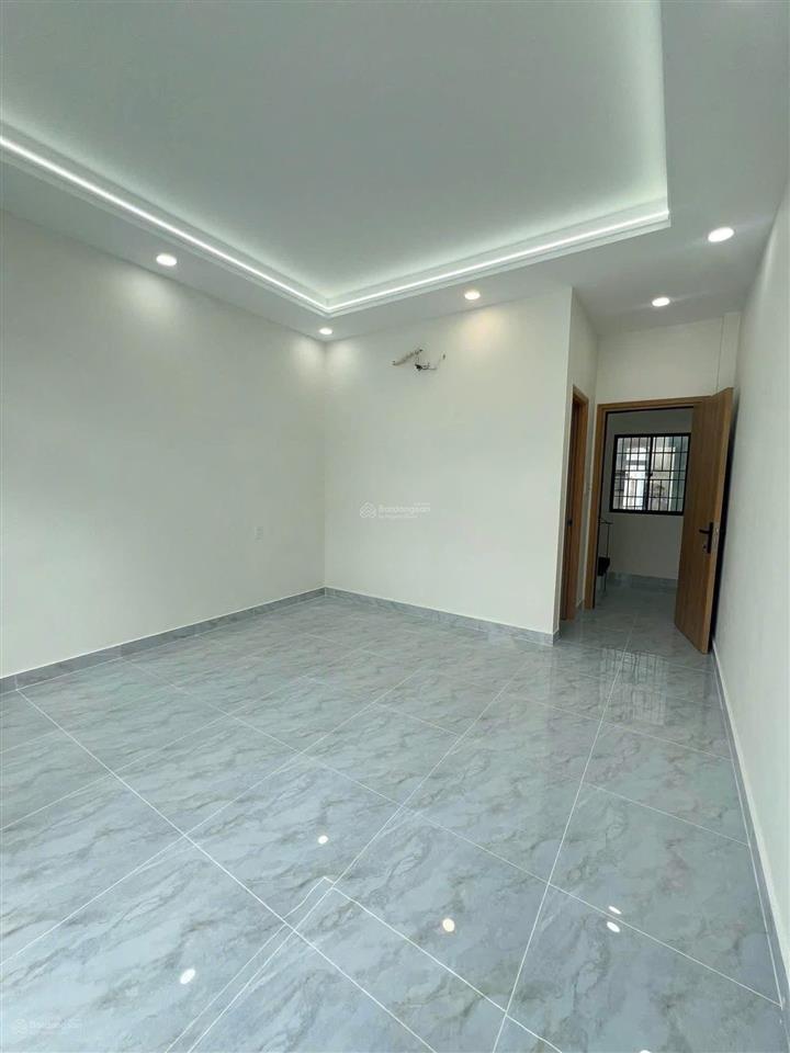 Cần bán gấp nhà btct hẻm 6m lạc long quân  quận 11