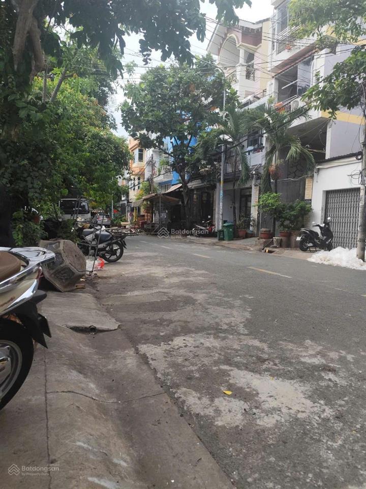 Cần bán nhà mặt tiền btct rẻ như nhà trong hẻm  đường lê cao lãng  tân phú