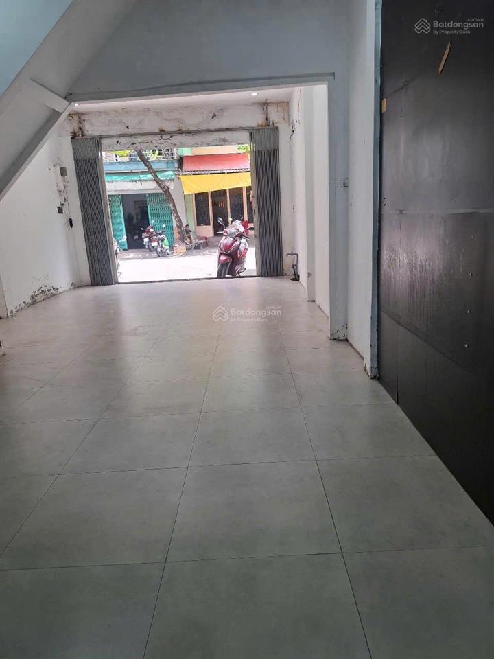 Cần bán nhà mặt tiền btct rẻ như nhà trong hẻm  đường lê cao lãng  tân phú