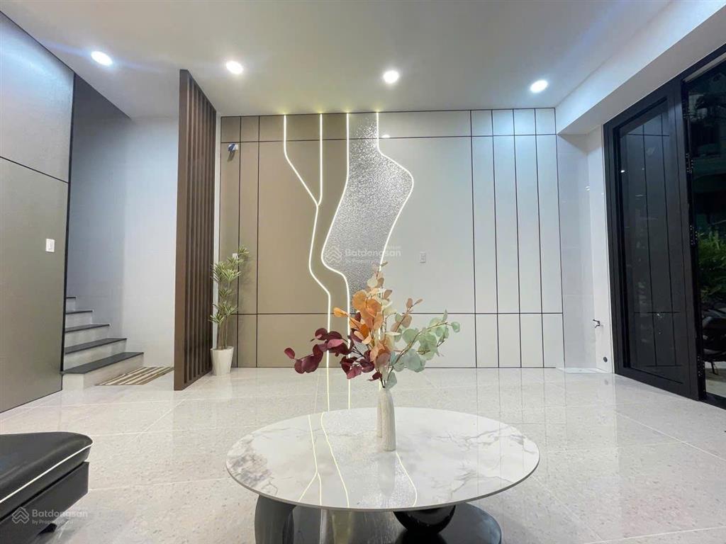 Cần bán nhà mới btct  hxh có thang máy âu cơ  tân bình
