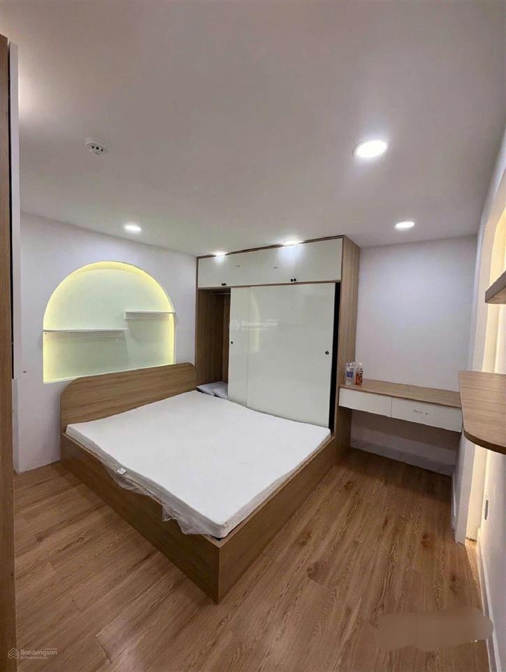 Cần bán gấp nhà btct  mặt tiền đường lê quốc trinh  tân phú