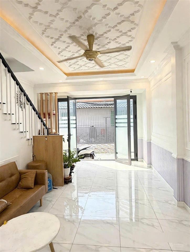 Giảm sâu  cần bán nhà 2 tầng  hxh trần văn ơn  tp