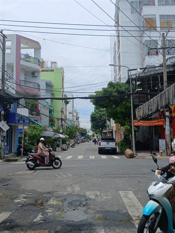 Giảm 1 tỷ cần bán nhà 4 tầng  mặt tiền lê quốc trinh  tp