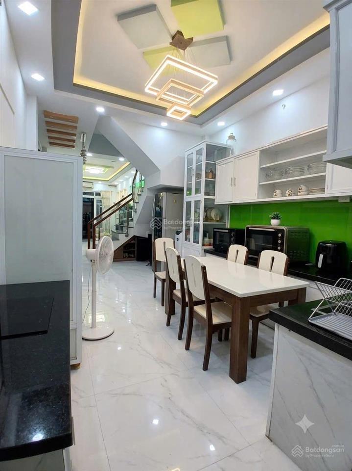 Giảm 1 tỷ cần bán nhà 4 tầng  mặt tiền lê quốc trinh  tp