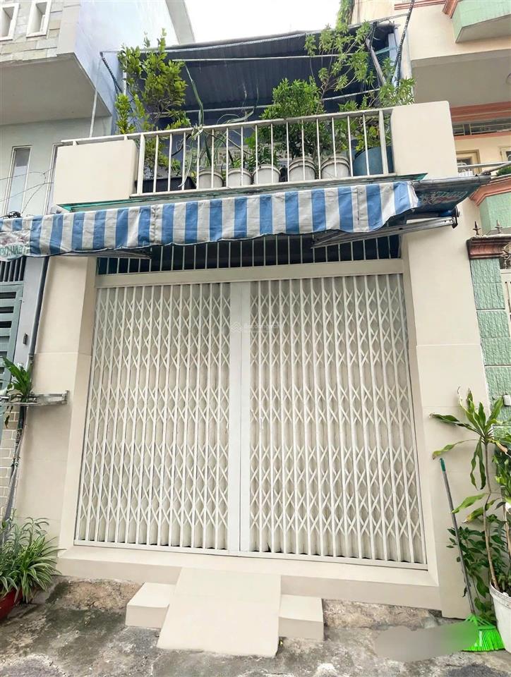 Bán nhà hẻm xe tải  hoàng xuân hoành  tp
