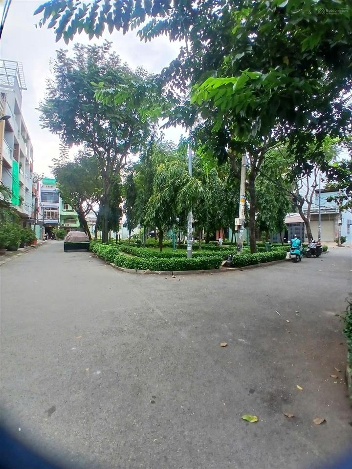 Bán gấp nhà 4 tầng hẻm 5m  lũy bán bích  tp