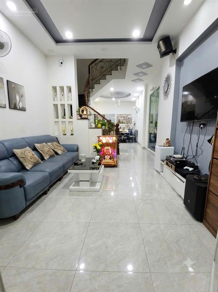 Bán gấp nhà 4 tầng hẻm 5m  lũy bán bích  tp