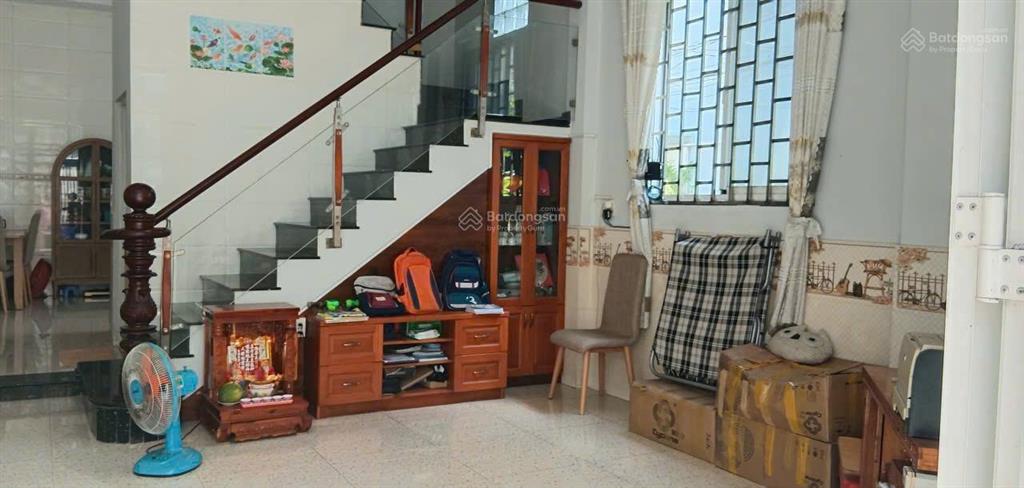 Cần bán nhà 2 tầng  hẻm 6m gò dầu  tp