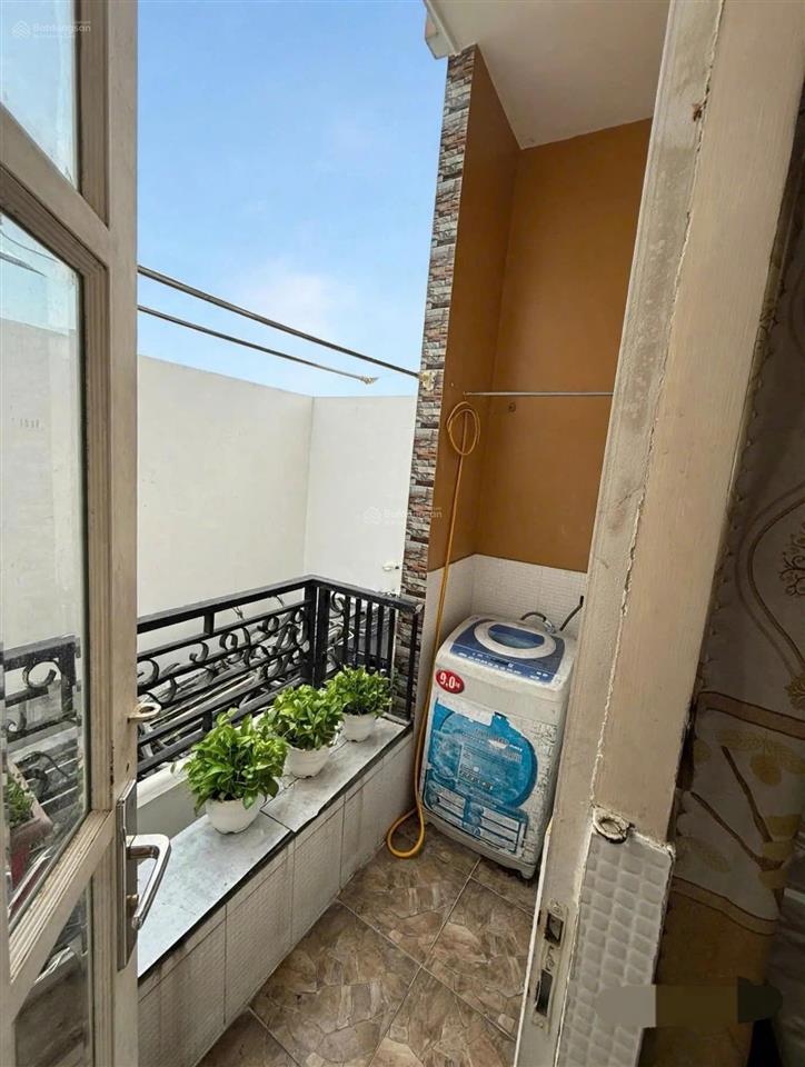 Cần bán nhà 2 tầng  trần thủ độ  tp