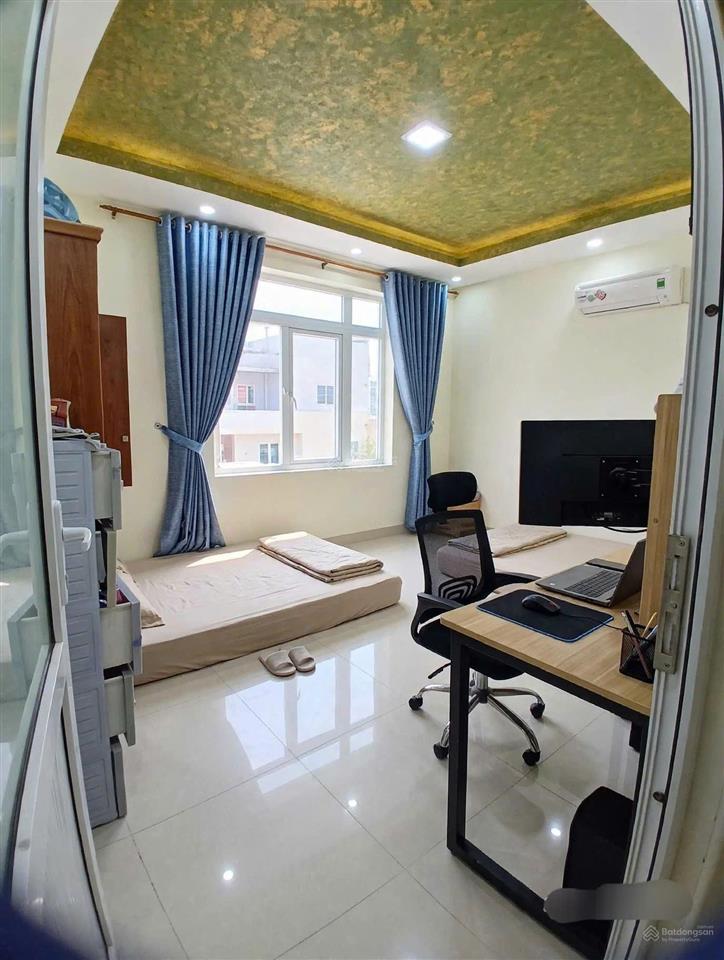Cần bán gấp nhà 3 tầng hẻm 5m  nguyễn hữu tiến  tp