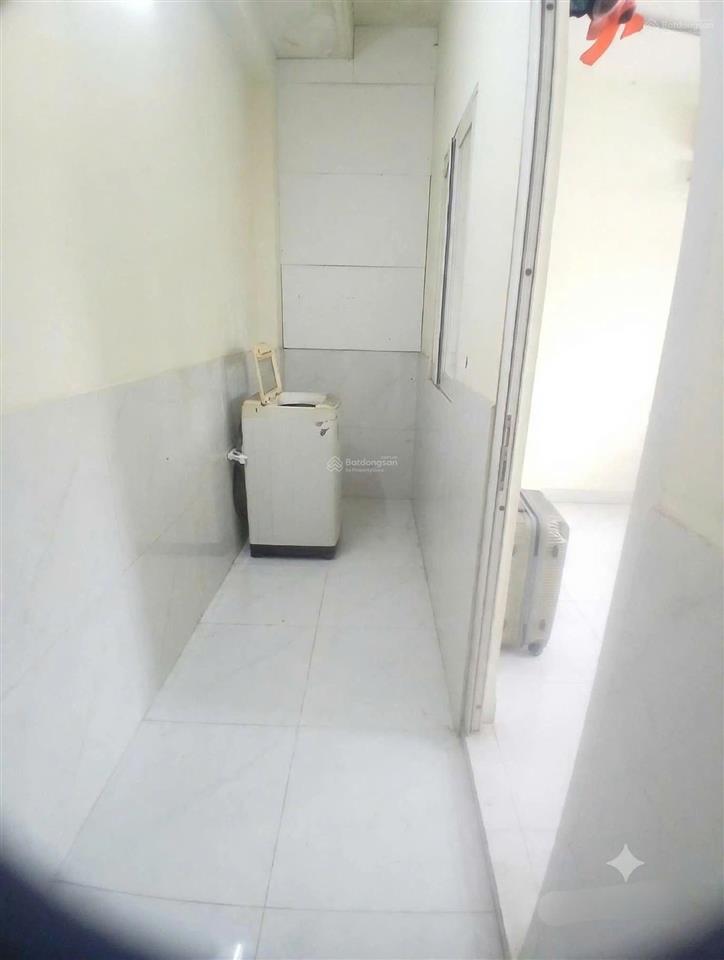 Cần bán gấp nhà 3 tầng hẻm 5m  nguyễn hữu tiến  tp