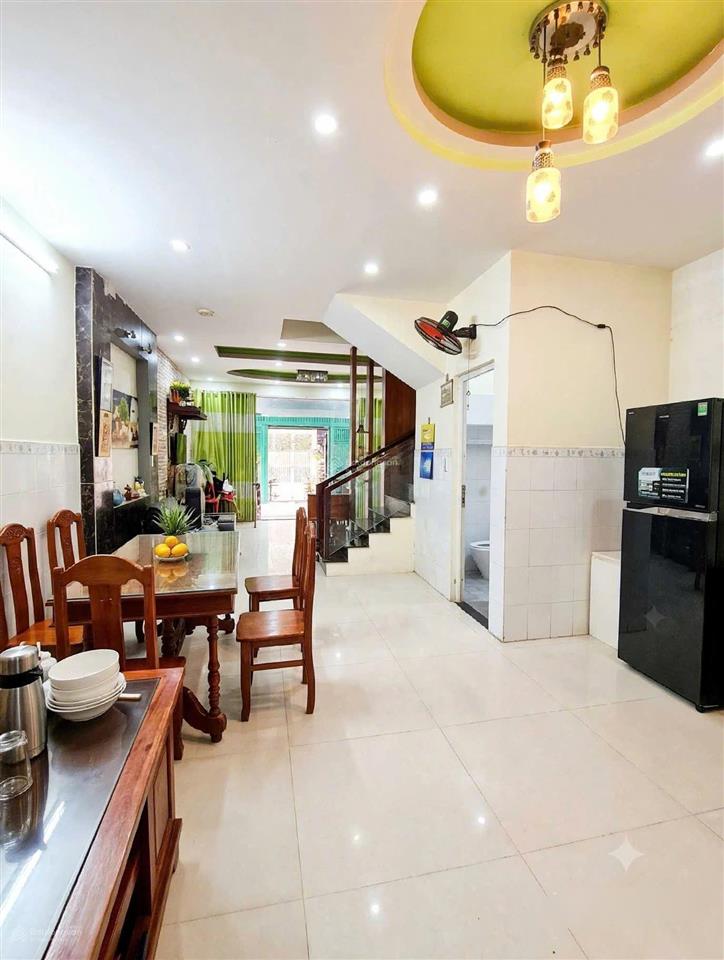 Cần bán gấp nhà 3 tầng hẻm 5m  nguyễn hữu tiến  tp