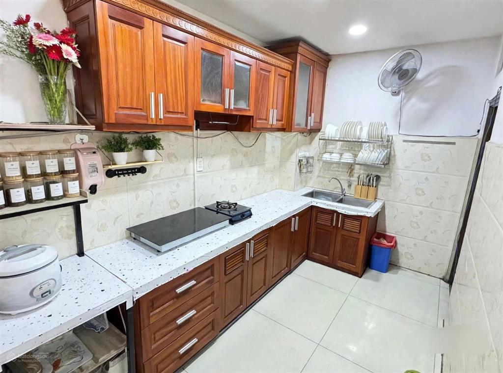 Giảm sốc 1 tỷ  bán nhà hẻm 8m trịnh đình trọng  tp