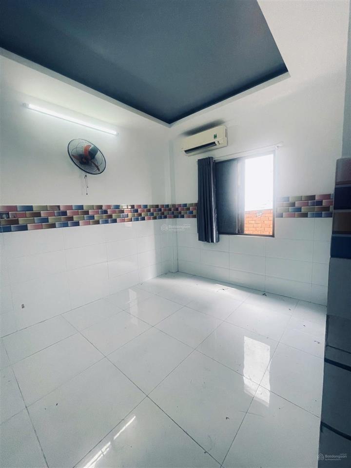 Giảm sốc 1 tỷ  bán nhà hẻm 8m trịnh đình trọng  tp