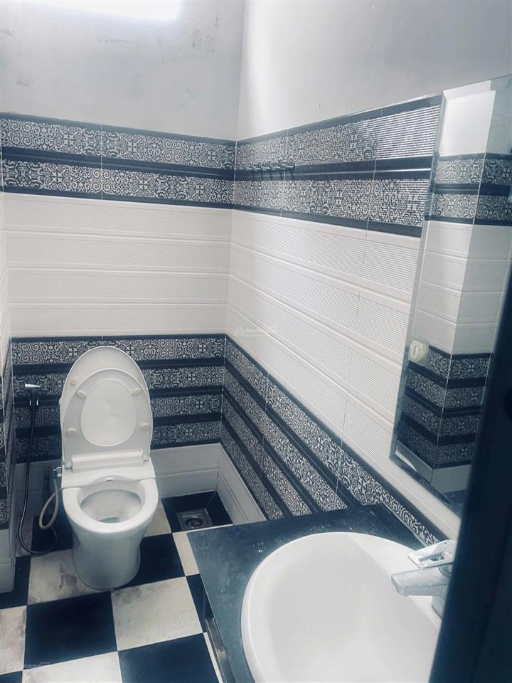 Giảm sốc 1 tỷ  bán nhà hẻm 8m trịnh đình trọng  tp