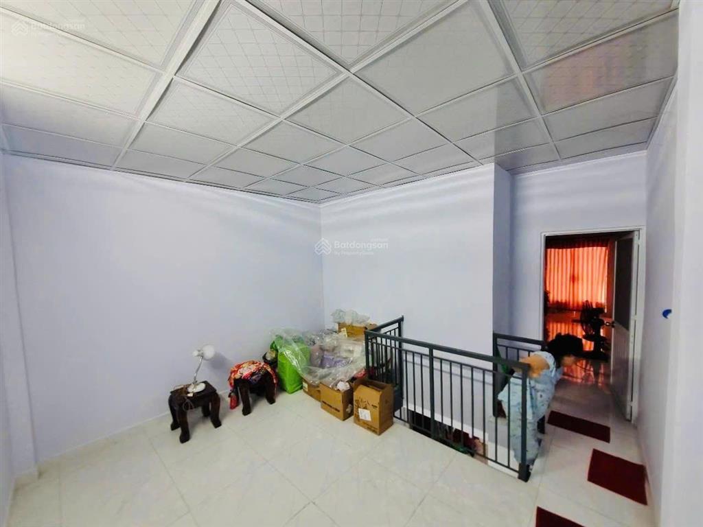Cần bán gấp nhà 2 tầng  phạm quý thích  tp