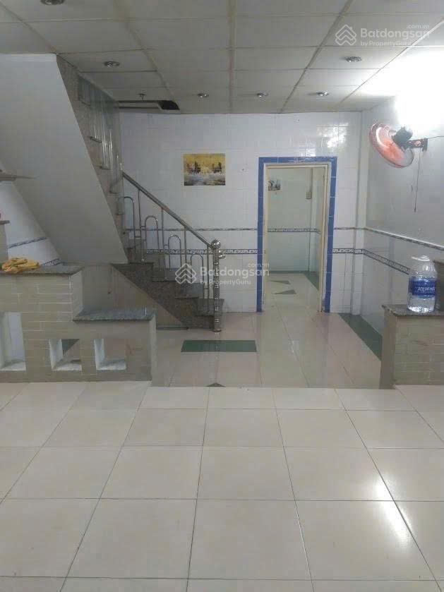 Chủ cần bán nhà 2 tầng hẻm 8m  hòa bình  tp