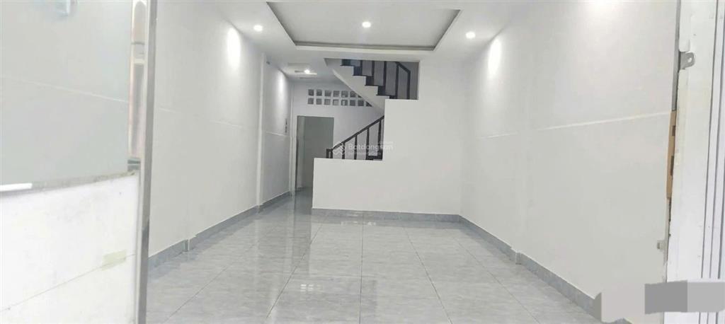 Giảm 1 tỷ  cần bán nhà 2 tầng hẻm 10m  lạc long quân  q11