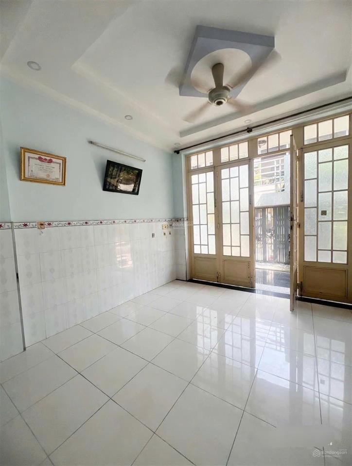 Giảm sốc 1 tỷ 3  bán gấp nhà hẻm xe hơi hòa bình  tp