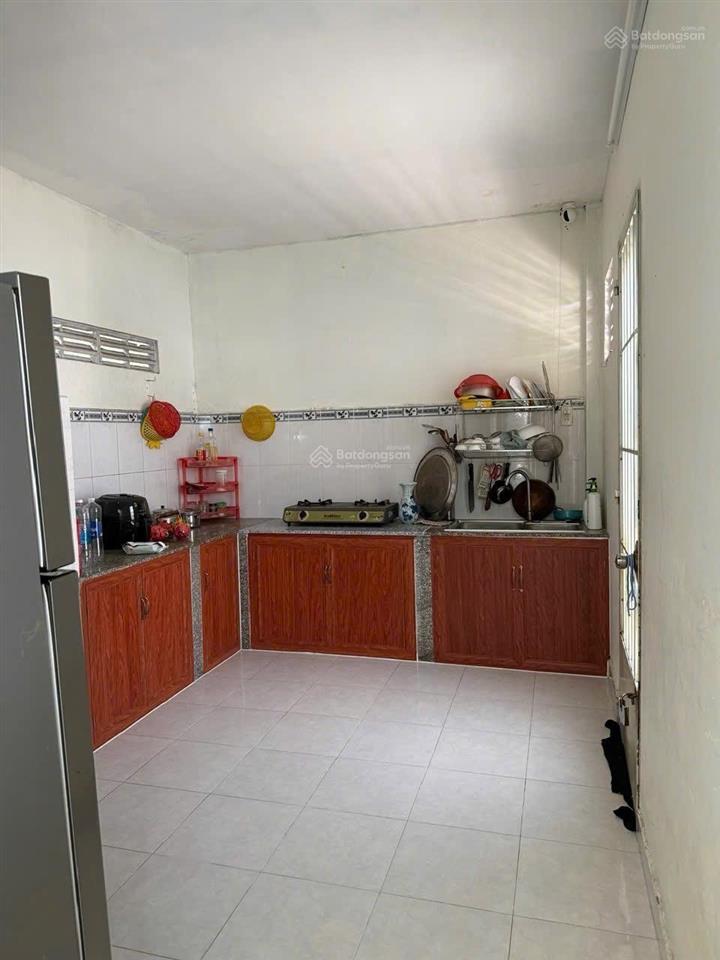 Bán nhà lô góc. hàng hiếm, hướng đông nam (sinh khí), sạch đẹp, phường nam nha trang