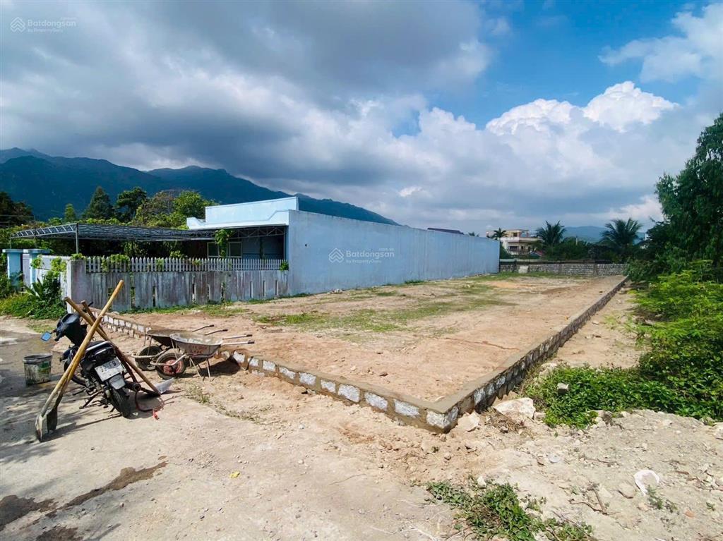 Đất diện tích lớn phù hợp xây biệt thự  nhà vườn  đường to ô tô tận nơi thổ cư sẵn xây dựng ngay