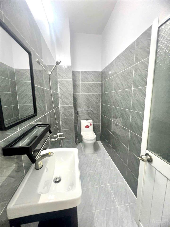 Nhà sẵn dòng tiền bỏ túi rủng rỉnh 11tr/tháng. 52m2 công nhận đủ. hậu giang. quận 6. quận 11.