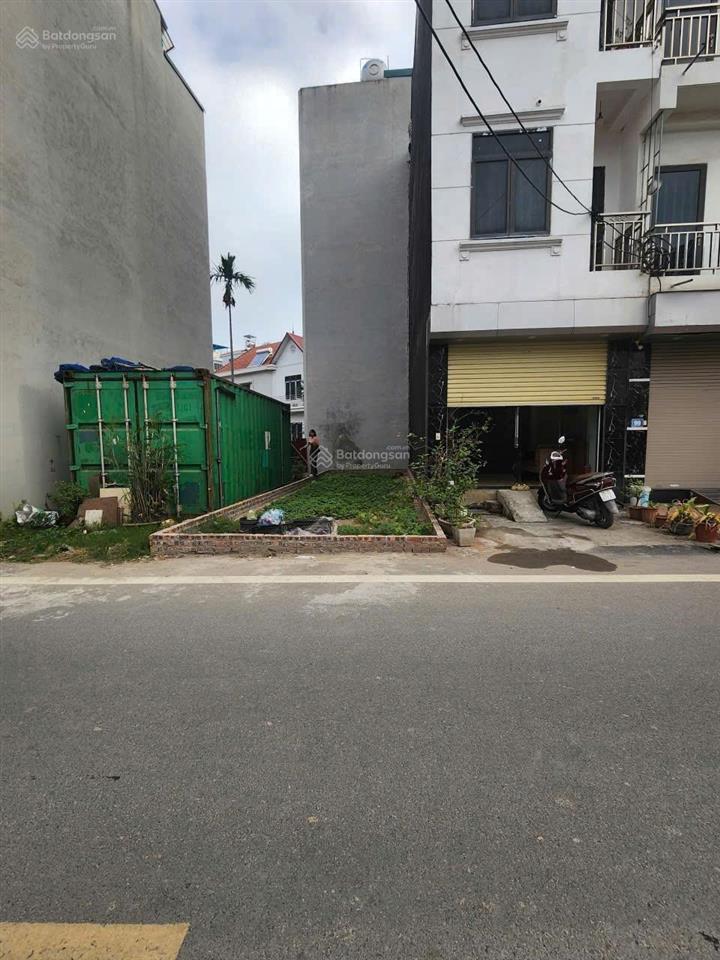 Tôi cần tiền nên bán gấp mảnh đất 100m2 full thổ cư đường ôtô tránh acị nào thiện chí  tôi