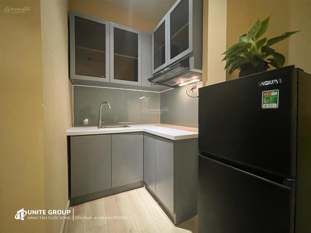 Cho thuê chdv nằm ngay trung tâm q4, máy giặt riêng, full nt, thuận tiện qua q1, q7