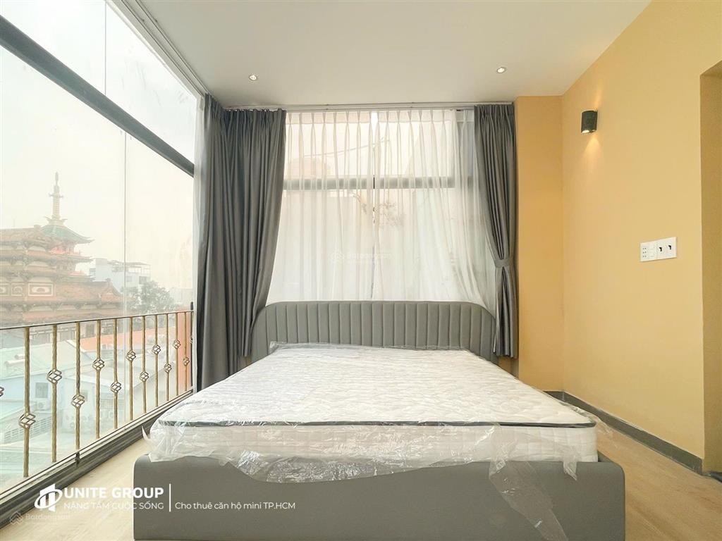 Cho thuê chdv nằm ngay trung tâm q4, máy giặt riêng, full nt, thuận tiện qua q1, q7