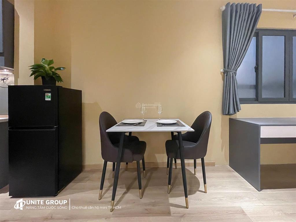 Cho thuê chdv nằm ngay trung tâm q4, máy giặt riêng, full nt, thuận tiện qua q1, q7