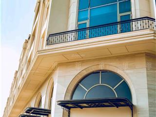 Duy nhất căn dinh thự royal mansion dãy a2 giá tốt