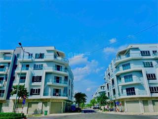 Bán căn góc him lam sẵn gói thuê 45 triệu giá 18,x tỷ.  0976 108 ***