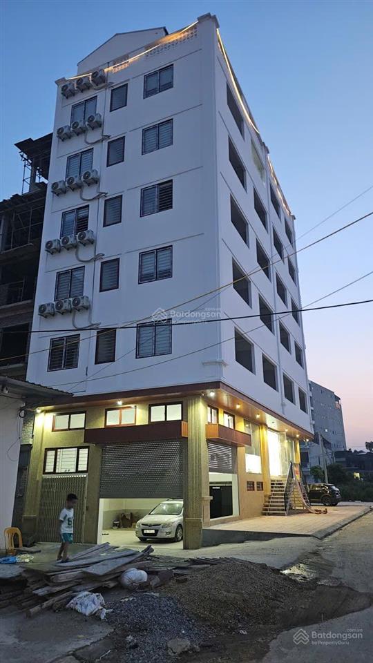Bán toà 34p mới tinh. 144m2  3 mặt tiền tại quang châu. sẵn dòng tiền 1.8 tỷ / năm