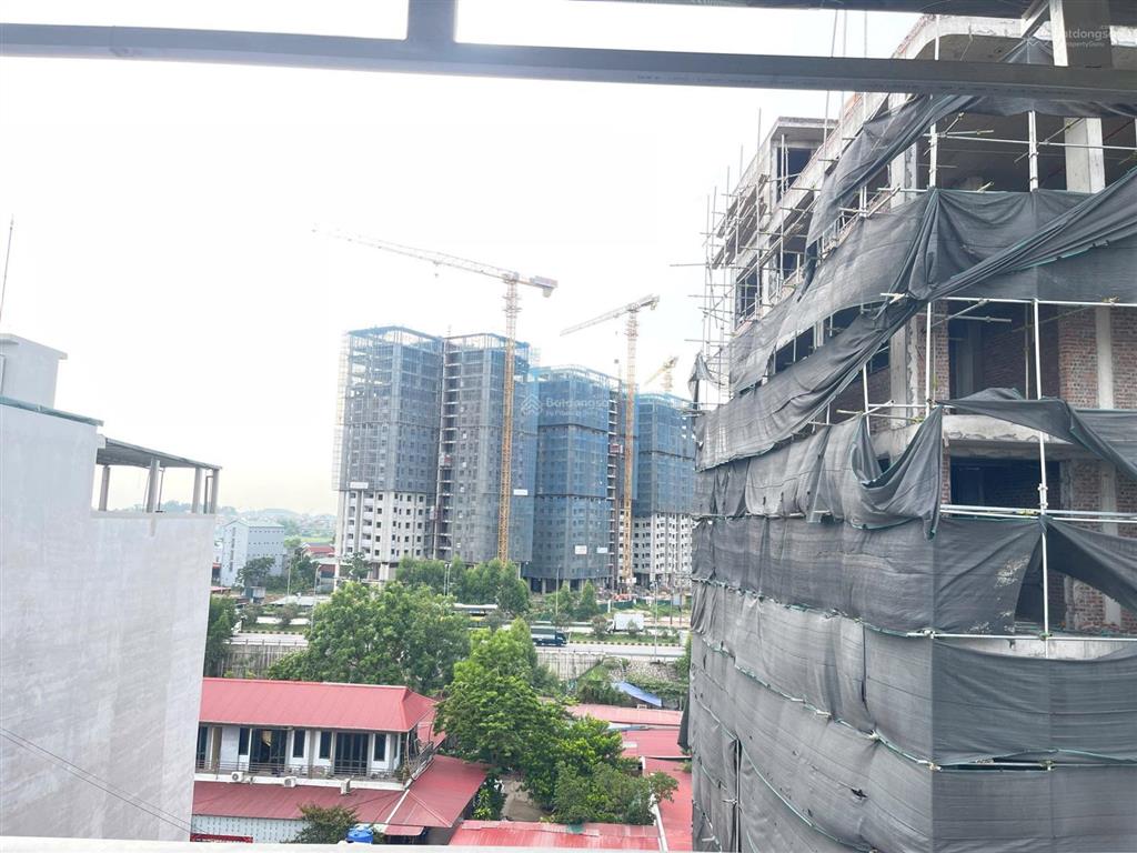 Tìm khách thuê nguyên căn tại quang châu căn 7 tầng tổng 39 phòng 37 phòng full nội thất + 2 phòng