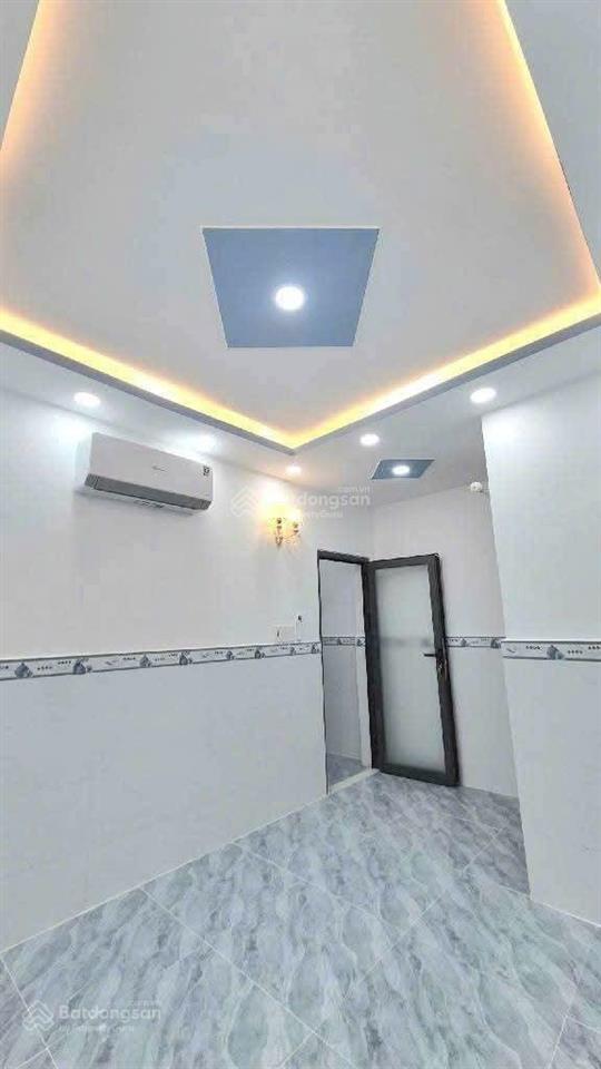 Nhà bán đẹp ở liền đường ba đình p10 quận 8  3pn . có 1 phòng ngủ trệt  40m2  shr hoàn công