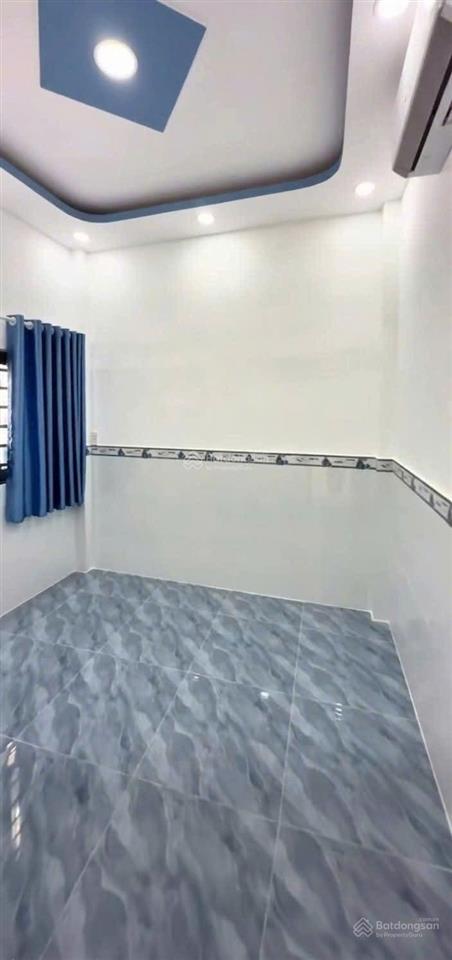 Nhà bán đẹp ở liền đường ba đình p10 quận 8  3pn . có 1 phòng ngủ trệt  40m2  shr hoàn công