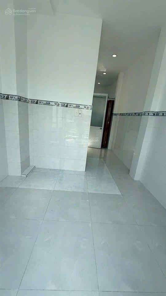 Bán nhà mặt tiền hẻm ụ cây p10 q8  3.2x8.5m nở hậu 4m  sổ hồng hoàn công  2pn  gần chợ xóm cũi