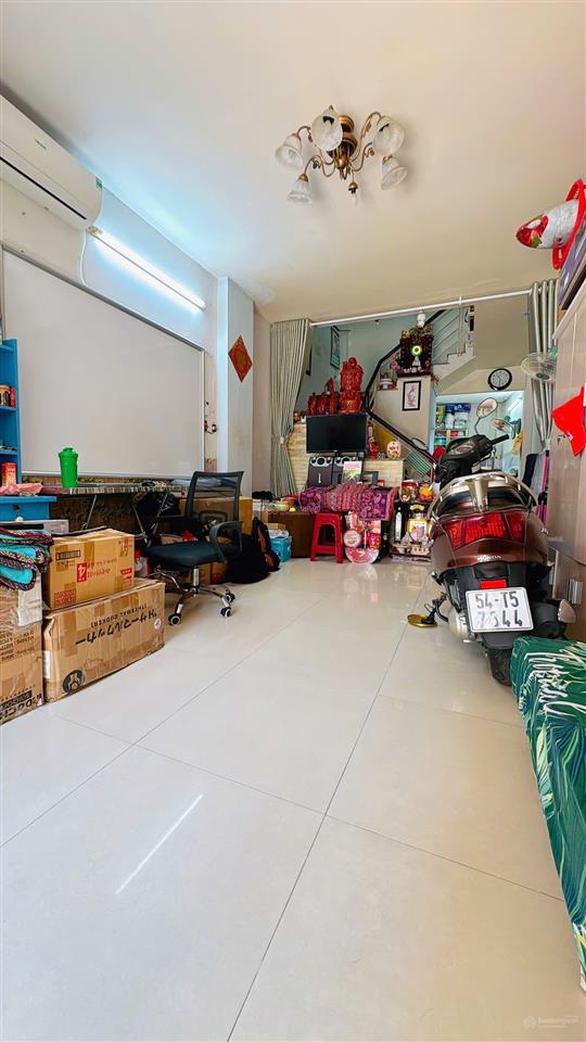 Nhà bán 2 tầng âu dương lân p3 quận 8  2pn  49,4m2  gần cầu chữ y  shr  hẻm xe ba gác tận nhà