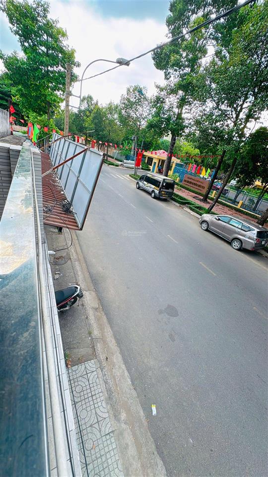 Nhà bán 2tầng mặt tiền đường lê quyên p5 quận 8  ngay trung tâm hành chính  2pn  tiện kinh doanh
