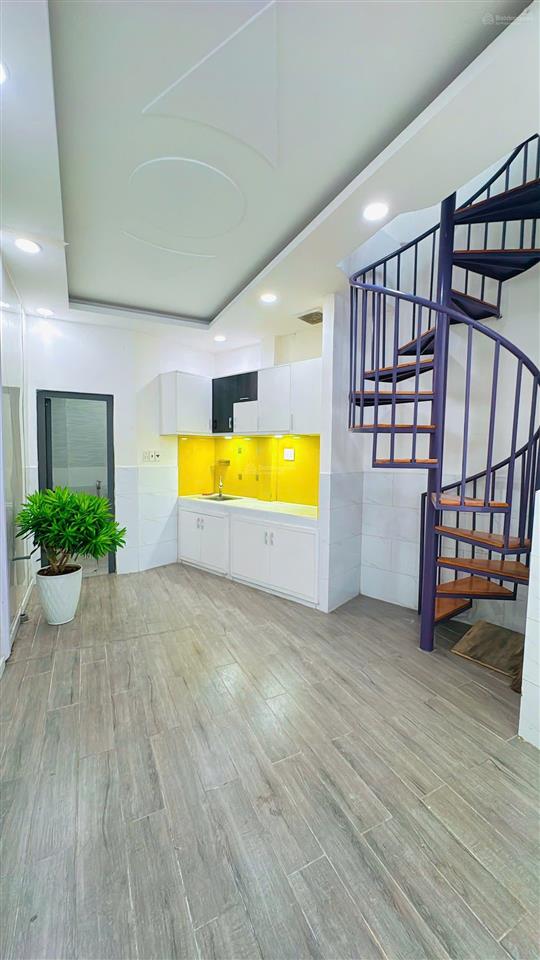 Nhà bán 2tầng mặt tiền đường lê quyên p5 quận 8  ngay trung tâm hành chính  2pn  tiện kinh doanh