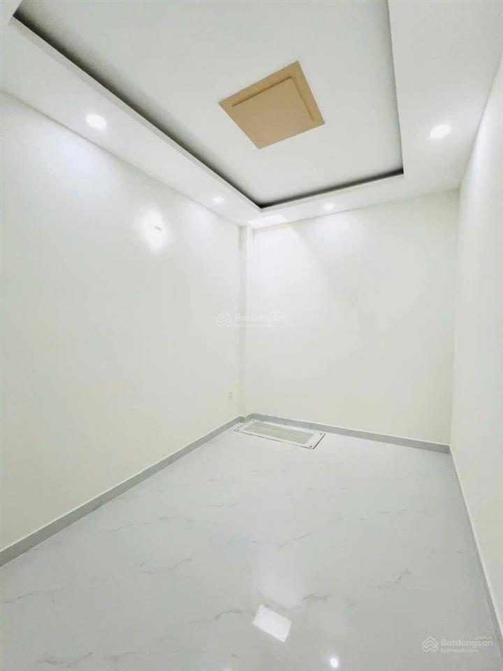 Nhà bán mới đúc 1 lầu 38,9m2  3pn  hoàn công đầy đủ cách mặt tiền lương văn can p15 q8 chỉ 30m