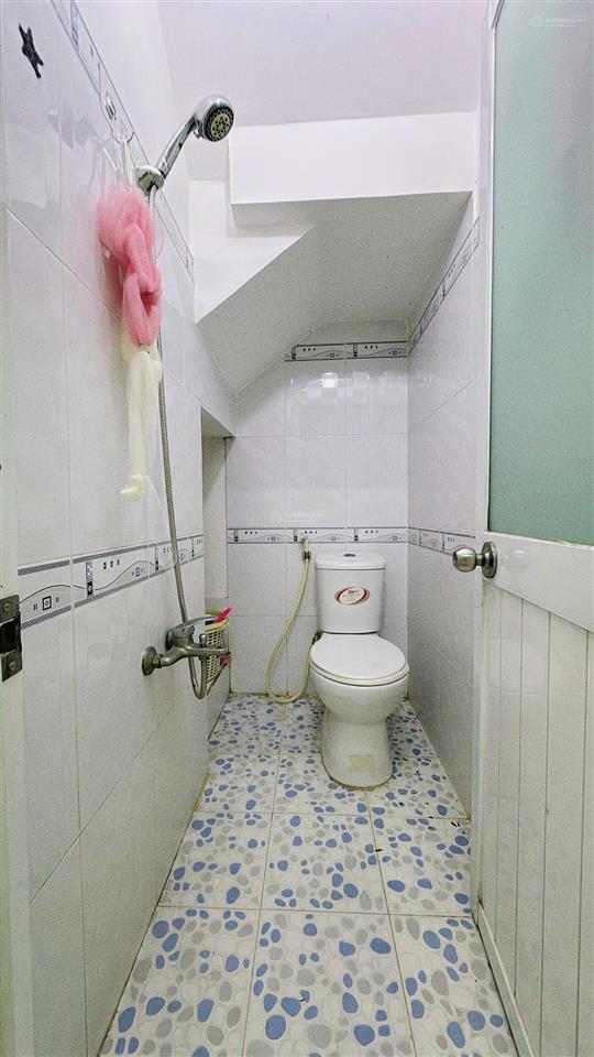 Nhà bán khu vip p3 quận 8  3 tầng dt sàn 81.3m2  2pn  hoàn công đủ  cách hẻm ôtô 10m