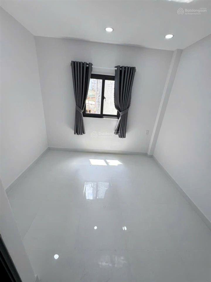 Bán nhà đường nguyễn nhược thị p15 q8  mới 100%  cách mặt tiền 20m  34m2 2pn  sổ hồng riêng