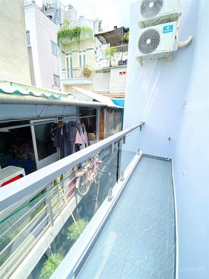Bán nhà đường nguyễn nhược thị p15 q8  mới 100%  cách mặt tiền 20m  34m2 2pn  sổ hồng riêng