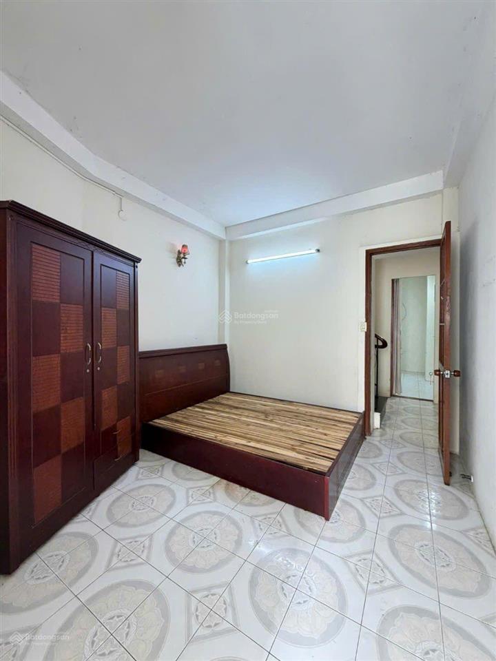 Nhà 3.5x12 4 tầng btct sát mt phan đình phùng 7 tỷ 2 tl