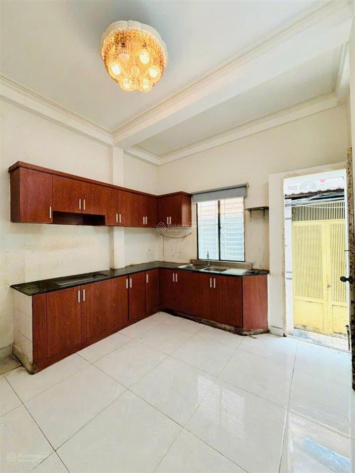 Nhà 3.5x12 4 tầng btct sát mt phan đình phùng 7 tỷ 2 tl