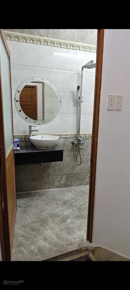 Chốt gấp hxh cao thắng q3 3.099.5m 4 tầng 8.4 tỷ tl