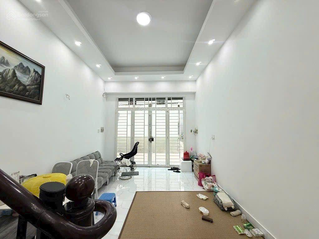 Trung tâm lý thái tổ 3.88m 4 tầng giá chỉ 6,6 tỷ