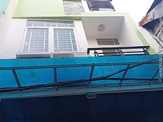 Trung tâm lý thái tổ 3.88m 4 tầng giá chỉ 6,6 tỷ