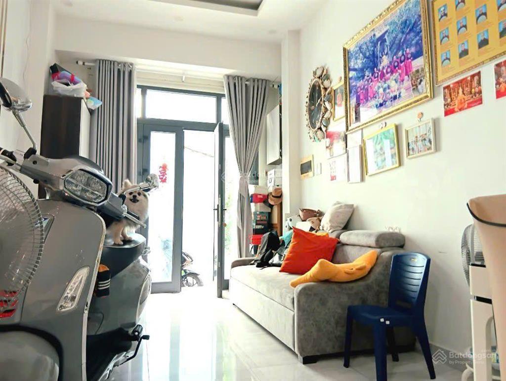 Nhà đẹp hxh trần bình trọng, , q5 4 tầng giá 6,3 tỷ tl